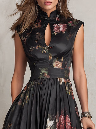 Greta | Midikleid plissiert aus Satin mit Blumenmuster schwarz